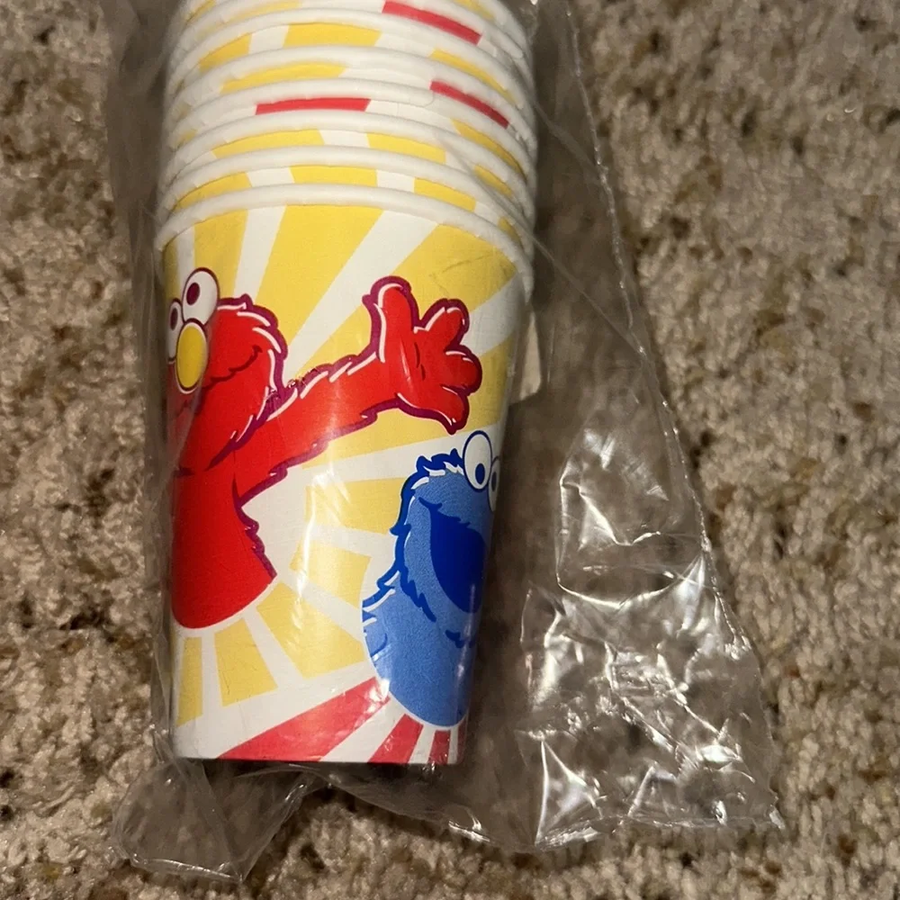 RETRO SESAME STREET PARTY CUPS
